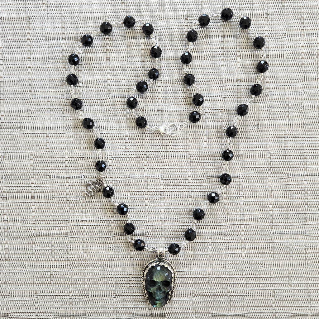 BLACK ONYX NECKLACE WITH SKULL PENDANT-24"