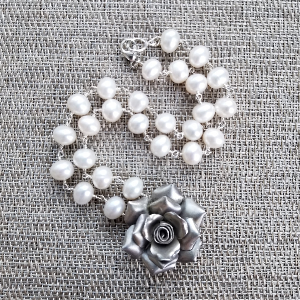 WHITE PEARL NECKLACE WITH ROSE PENDANT-17"